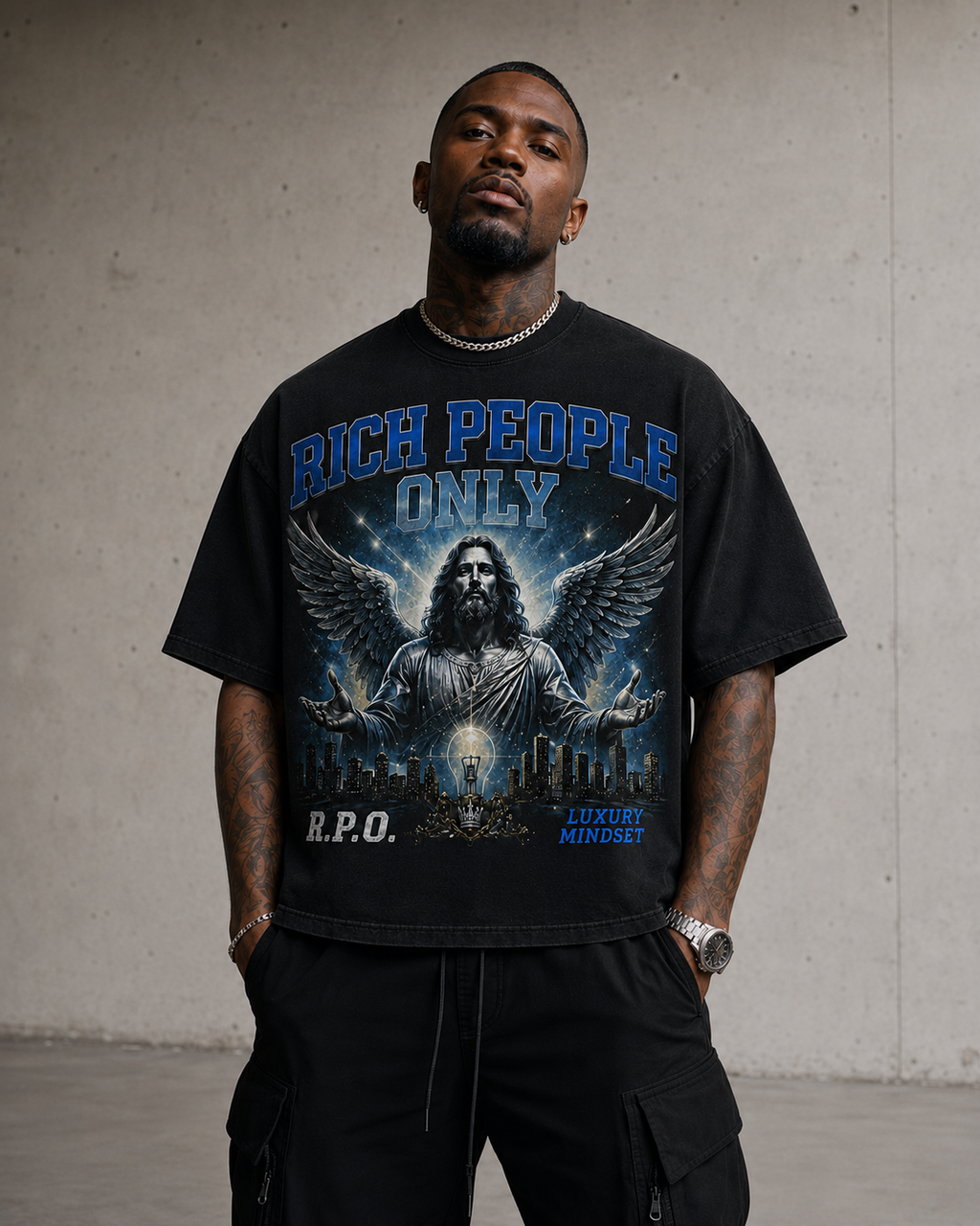 Rich People Only Oversized Graphic Tee . BLUE