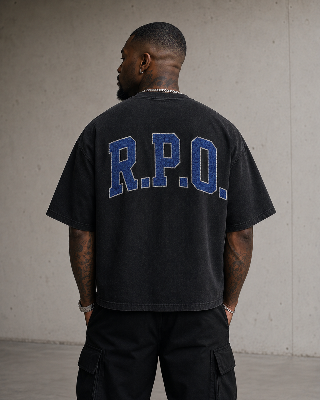 Rich People Only Oversized Graphic Tee . BLUE