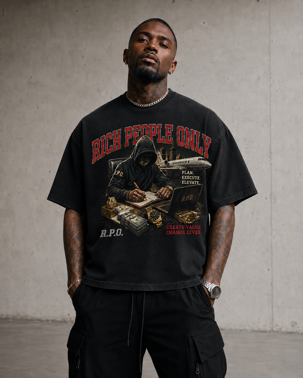 Rich People Only Oversized Graphic Tee. RED