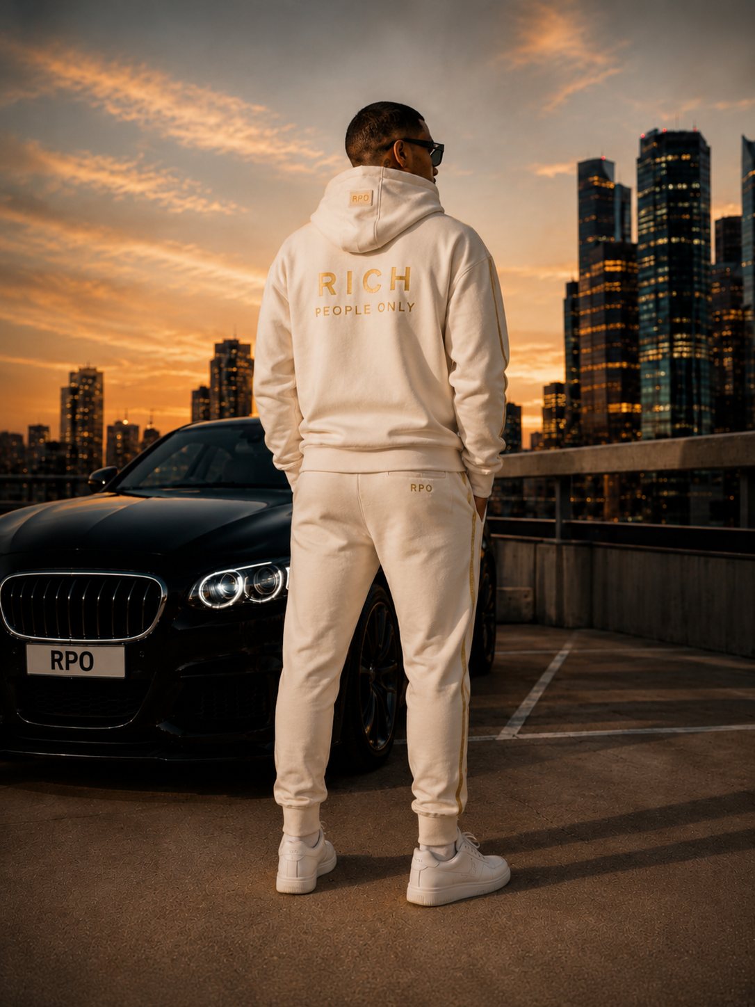 Rich People Only Signature beige Tracksuit